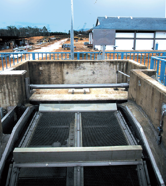 water treatment filtration throught a mechanical support Degremont®